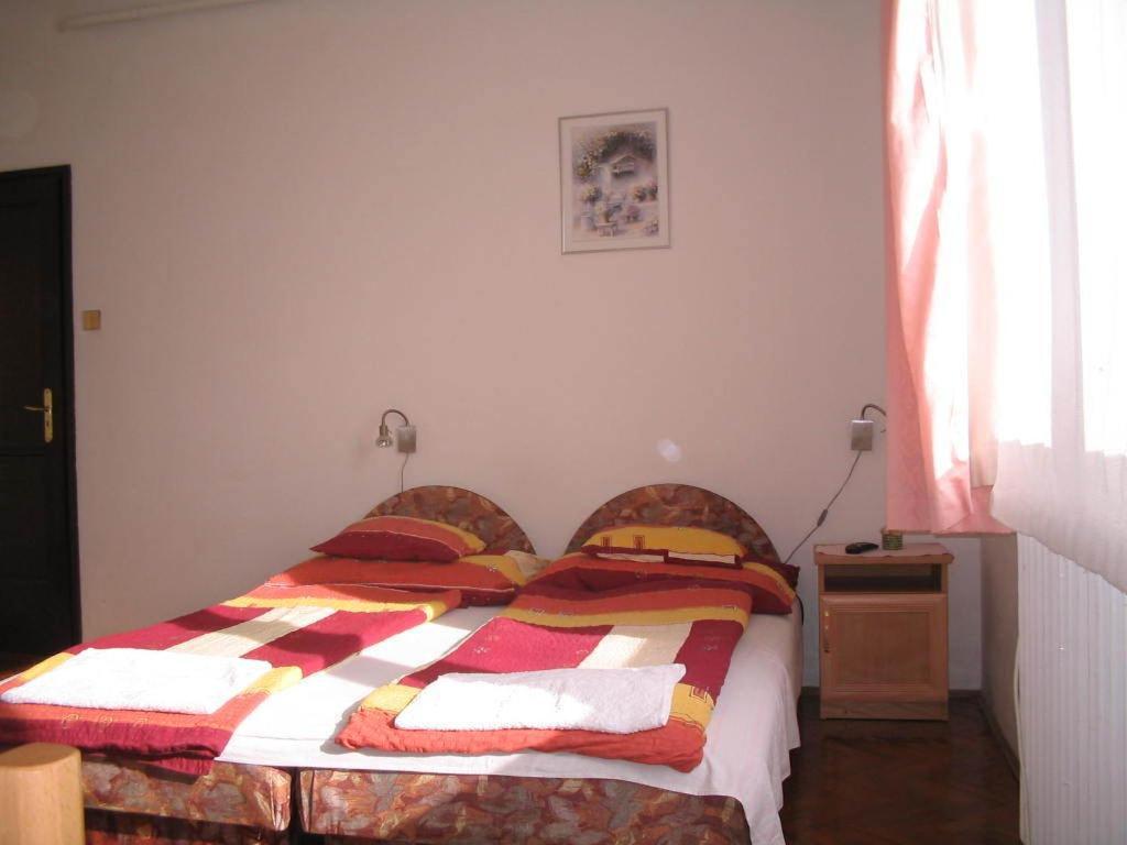 Burg Eger Hotel Bagian luar foto
